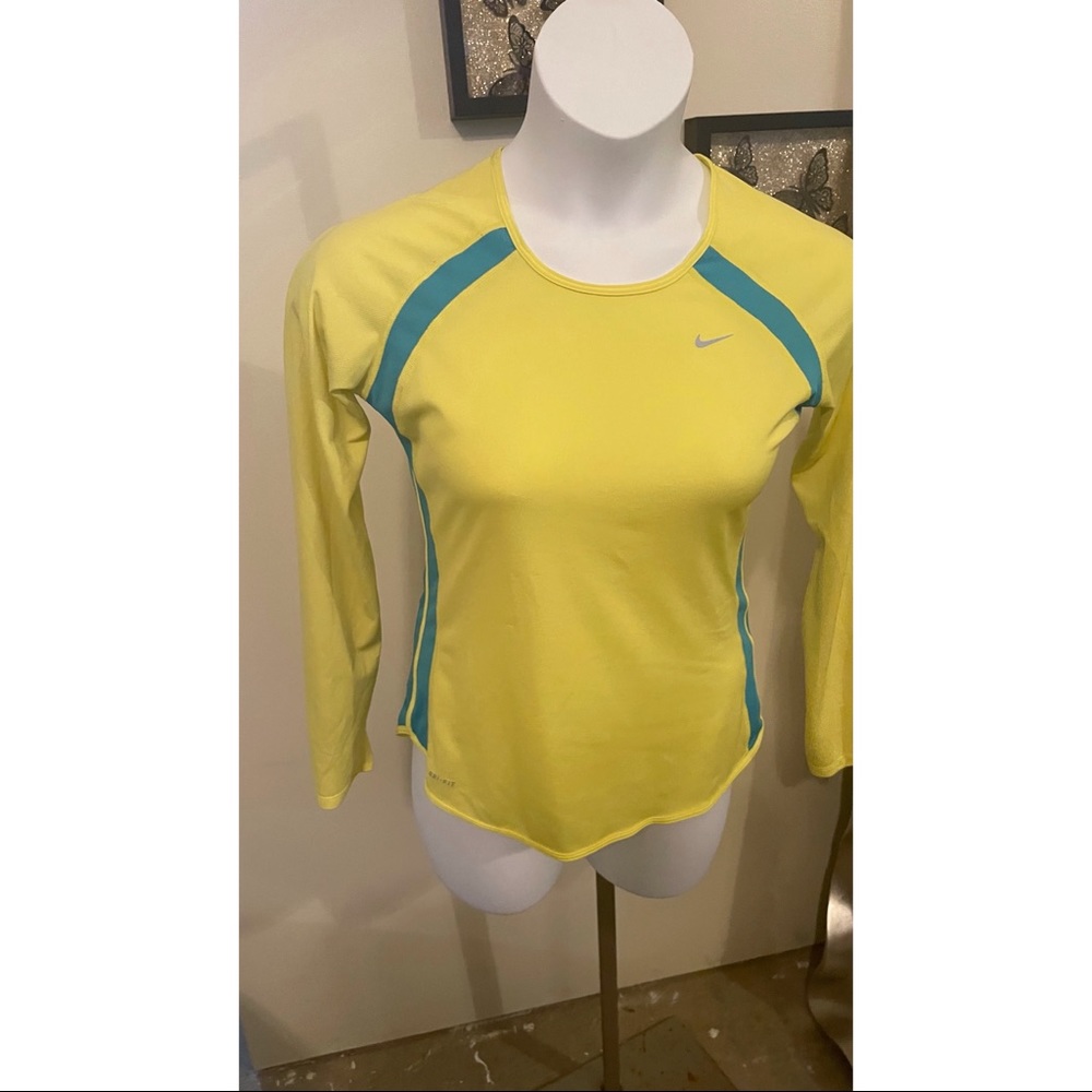 Nike dry fit